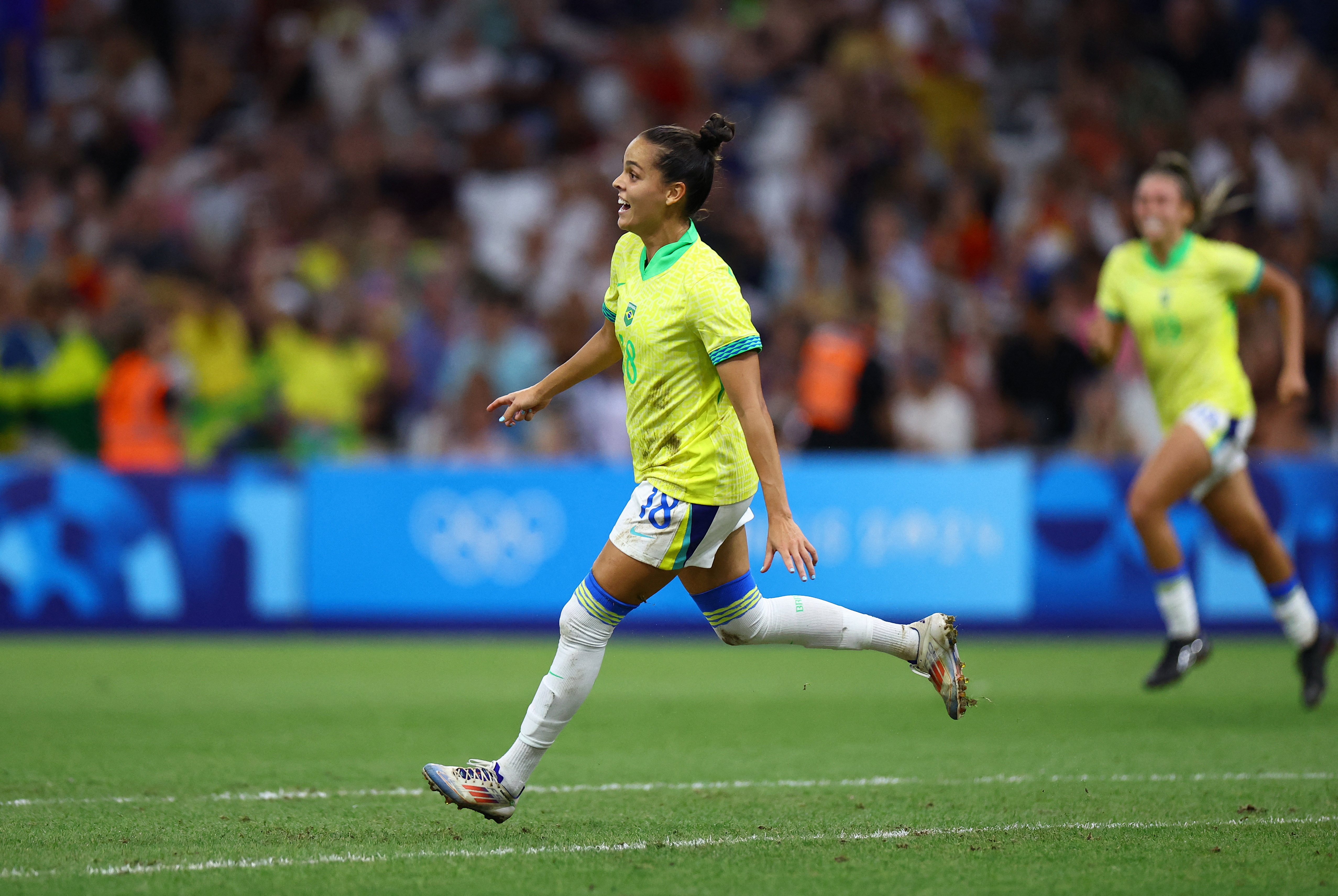 关于巴西女足超级杯大赛赛冠军喜添新冕的信息 关于巴西女足超级杯大赛赛冠军喜添新冕的信息