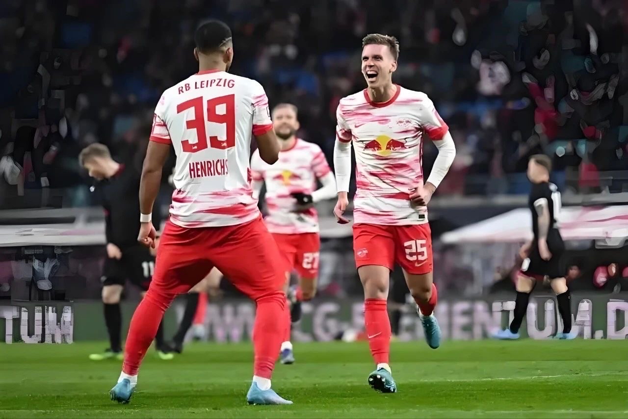 九游娱乐网页-包含斯图加特主帅换帅，球队实力或将得到提升的词条