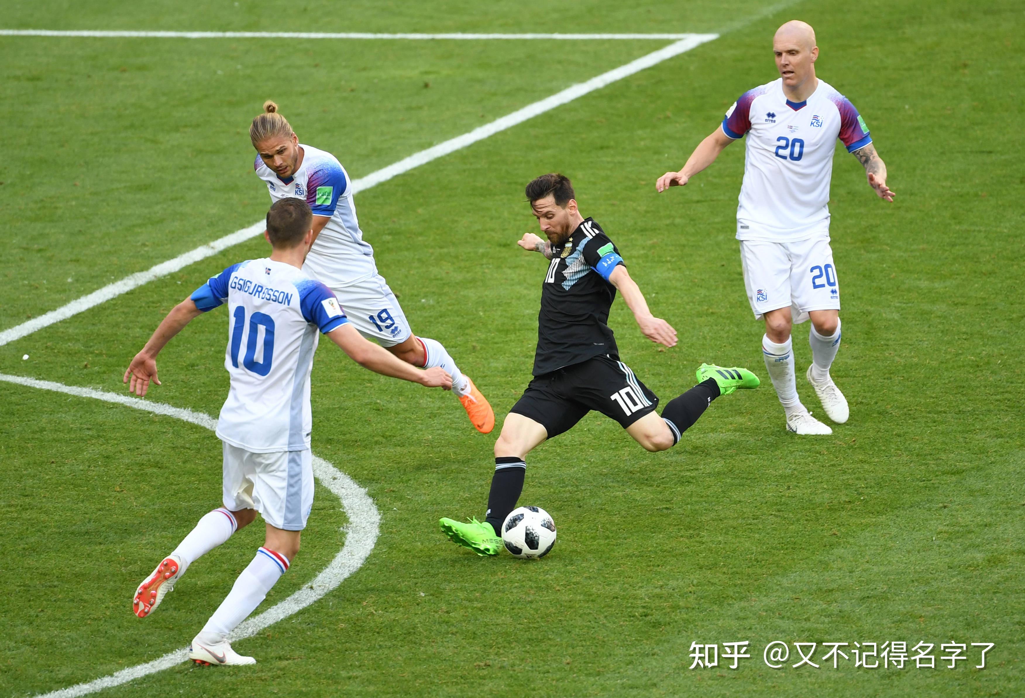 关于利物浦大胜富勒姆，领先优势扩大的信息