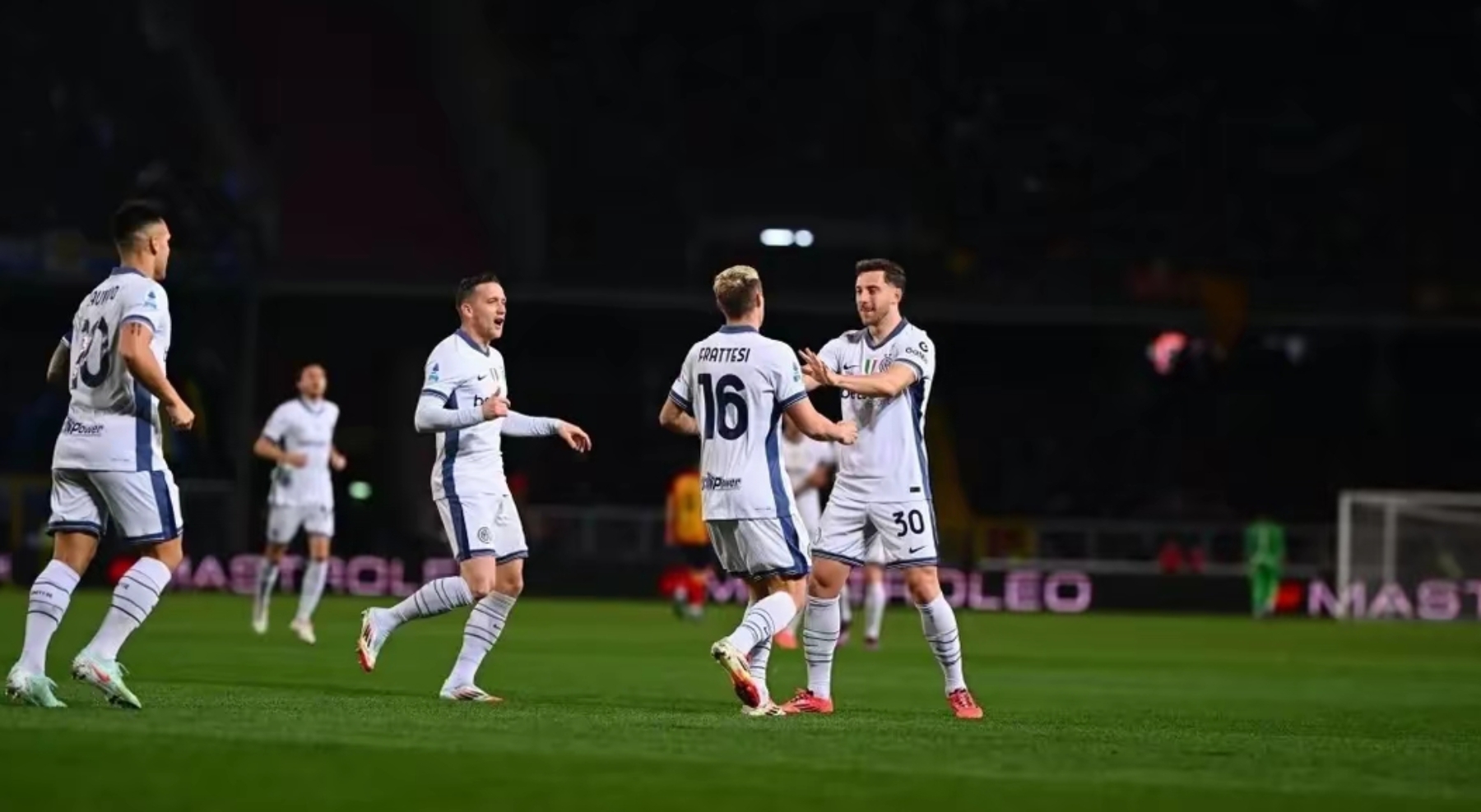 九游体育APP下载-意甲球队备战国内联赛，争夺运转前进