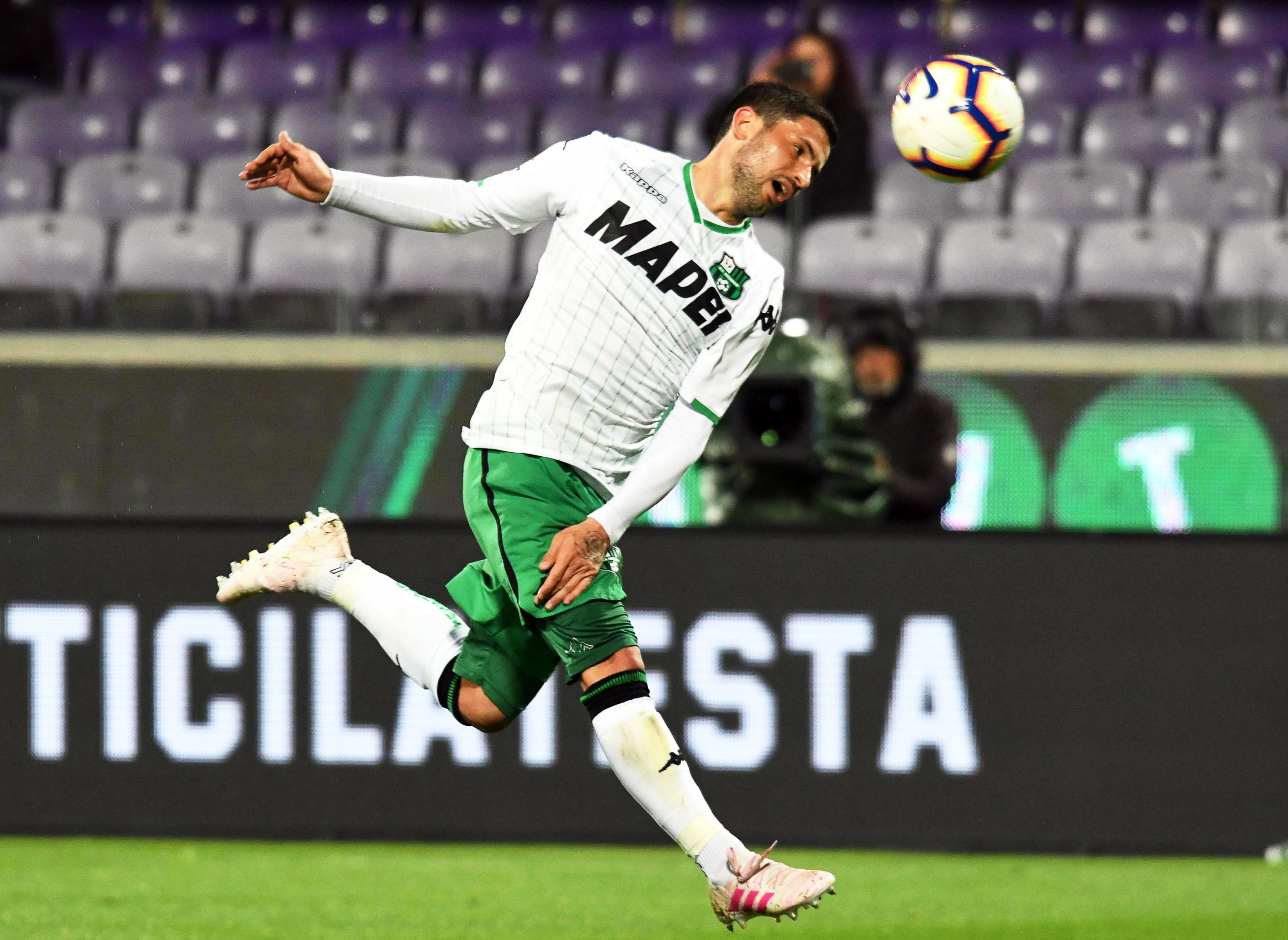 包含佛罗伦萨官宣签下前萨索洛锋线大将的词条 包含佛罗伦萨官宣签下前萨索洛锋线大将的词条