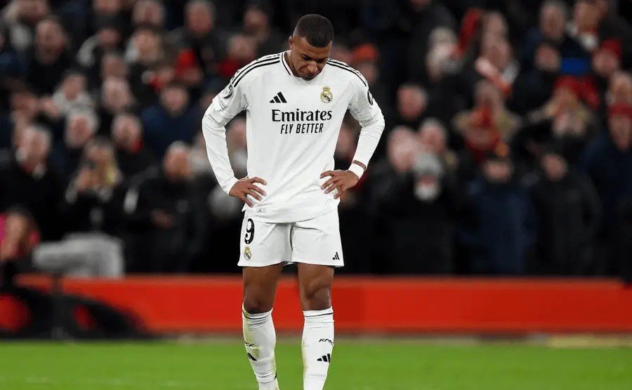 皇马卷土重来赴伤停巴拉多利德,胜负触目 皇马卷土重来赴伤停巴拉多利德,胜负触目