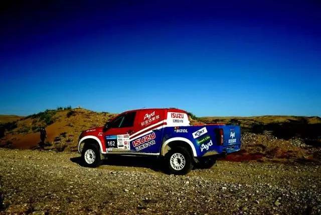 九游app下载-青海队在比赛中表现出色，势不可挡