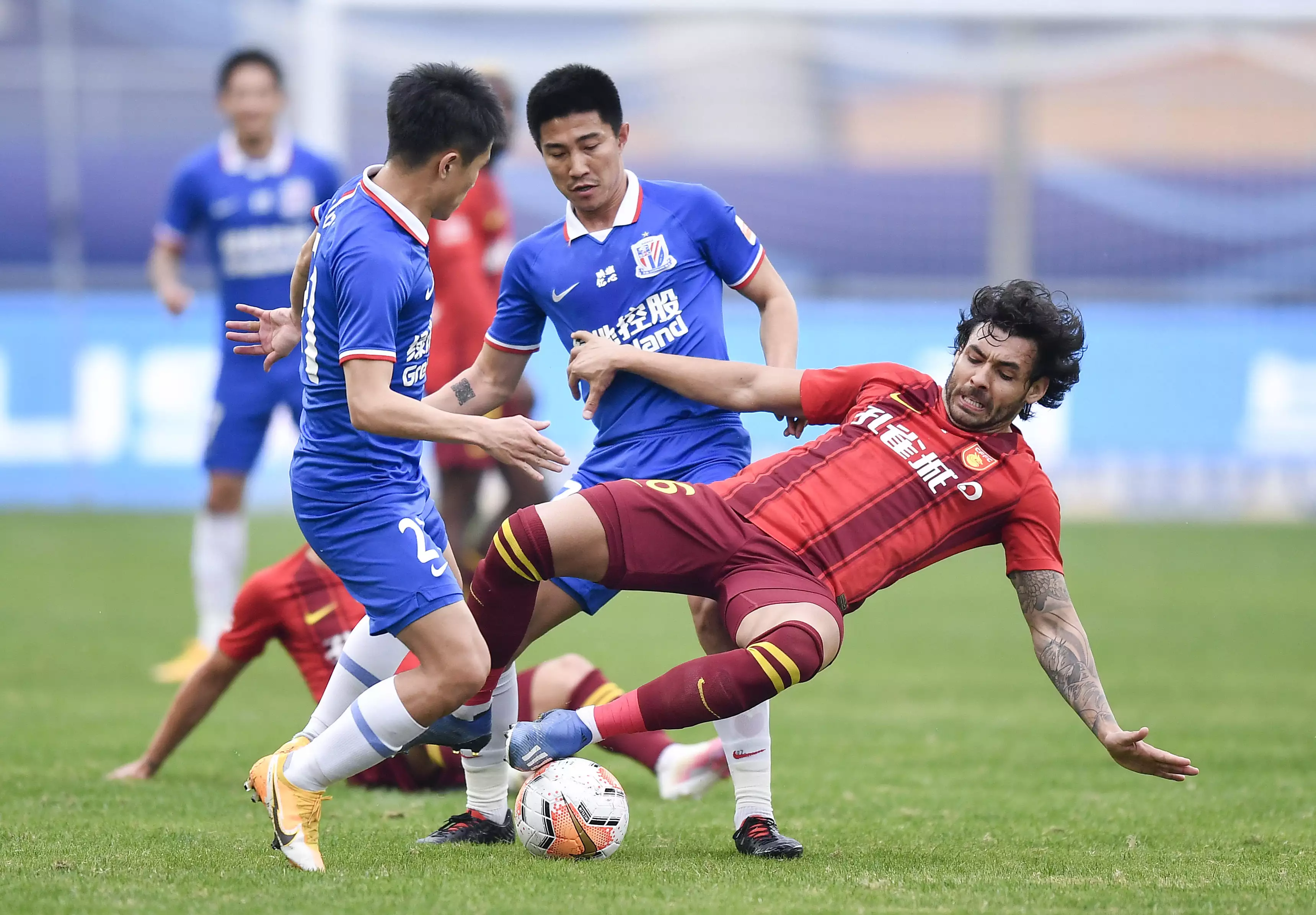 令人失望!华夏幸福主场不敌实力强劲的对手 令人失望!华夏幸福主场不敌实力强劲的对手