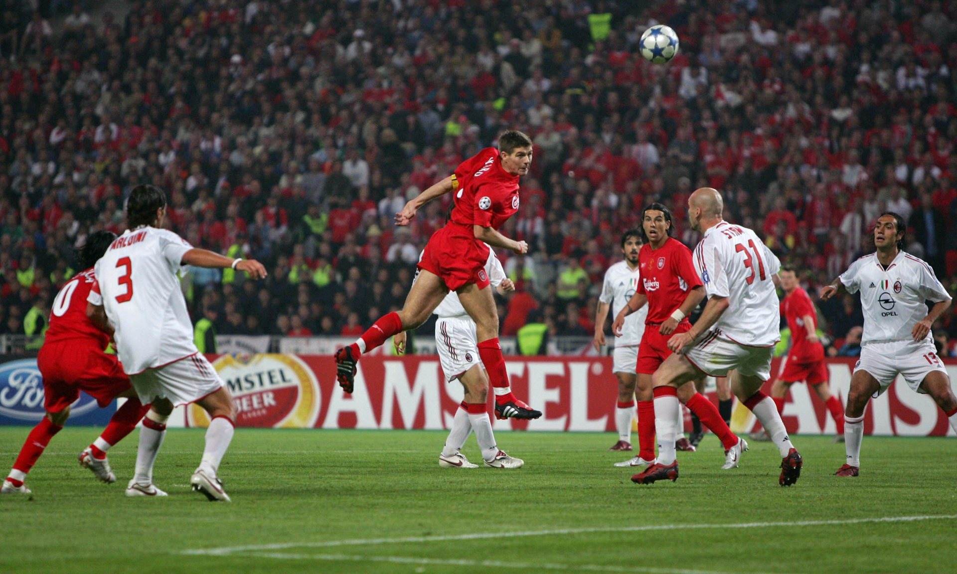 九游体育平台-包含足球赛场上的精彩瞬间，让人心跳不已的词条