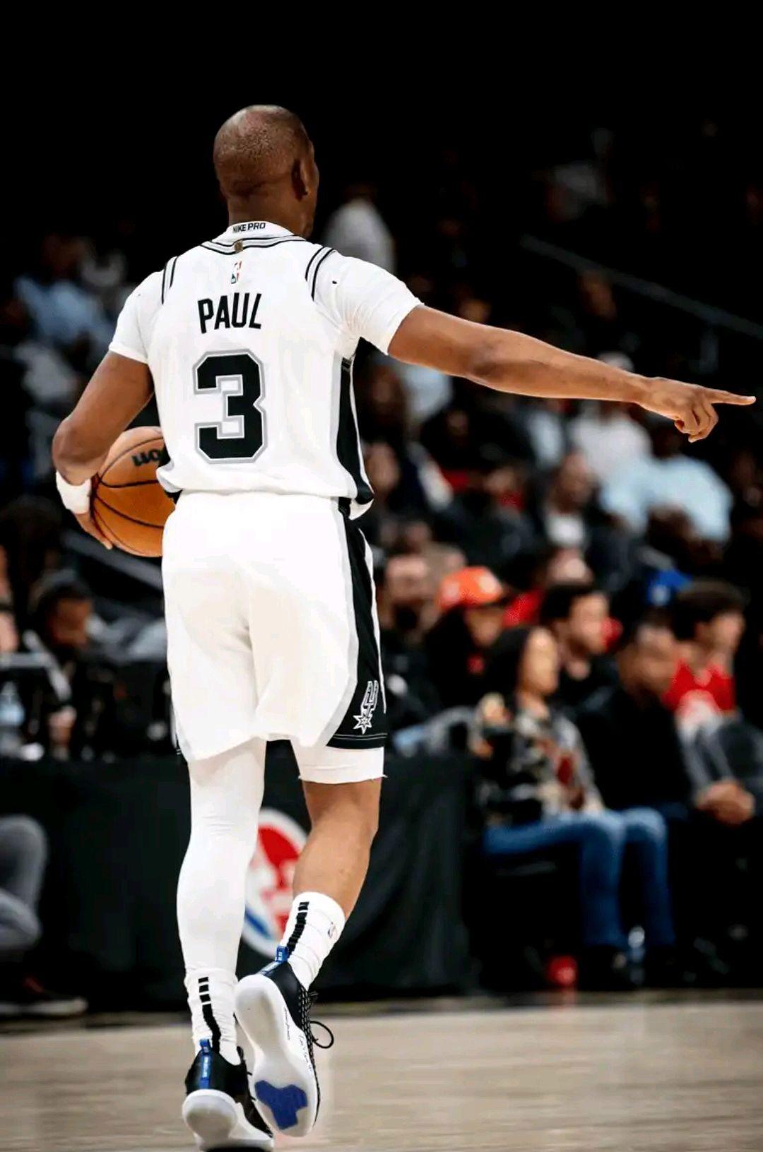 马刺队用篮球表现拯救声名在主场高唱胜歌 马刺队用篮球表现拯救声名在主场高唱胜歌