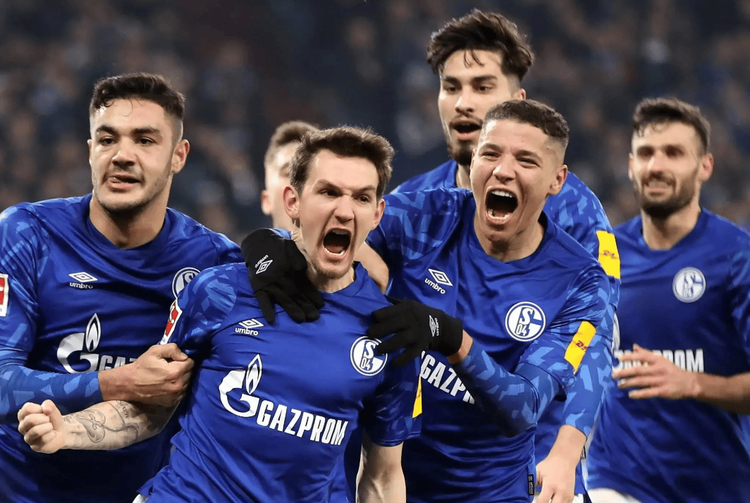 尤文图斯抵挡殊死,意外遗憾出局欧冠落幕 尤文图斯抵挡殊死,意外遗憾出局欧冠落幕