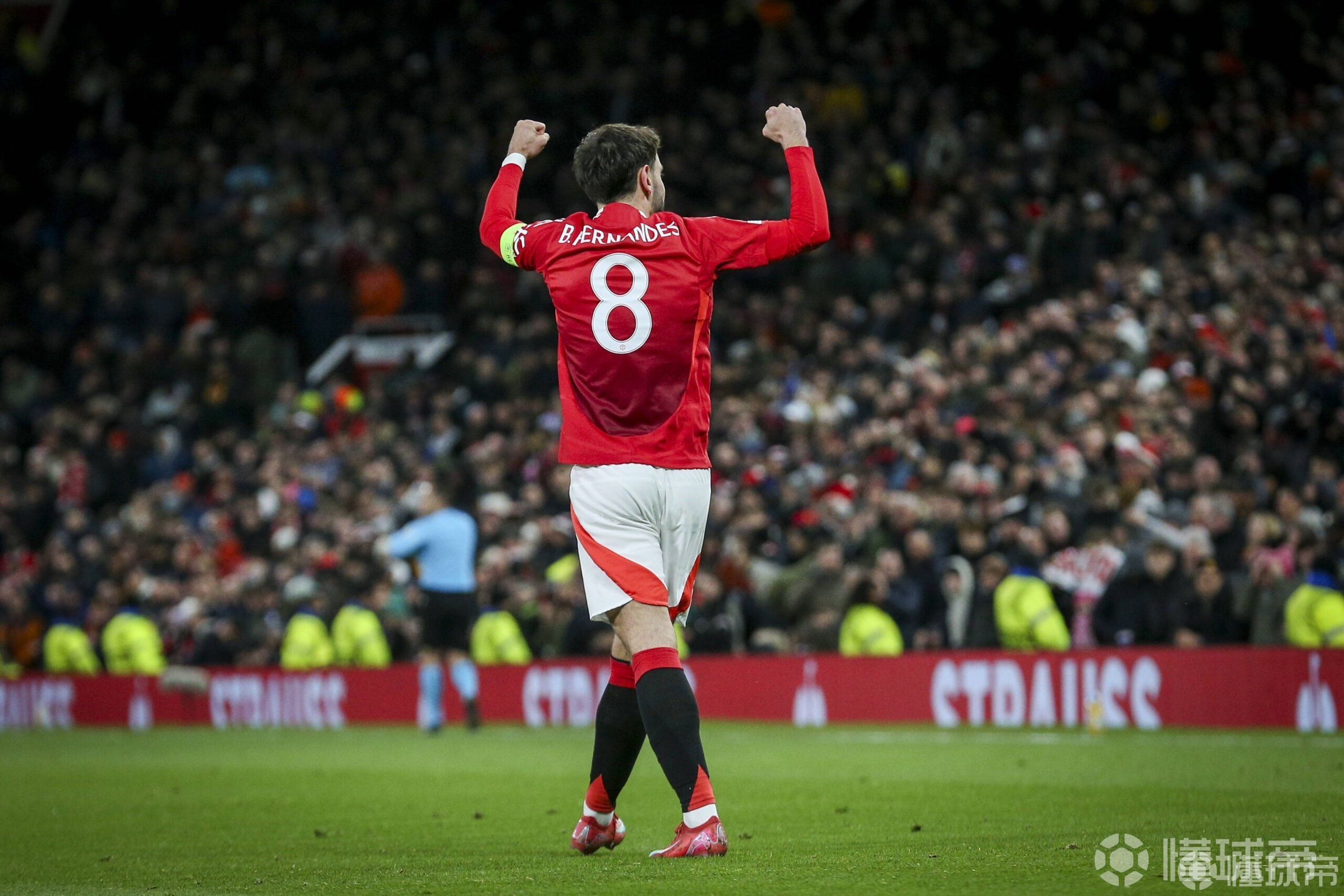 曼联后防线再次遭受批评,需加强防守 曼联后防线再次遭受批评,需加强防守