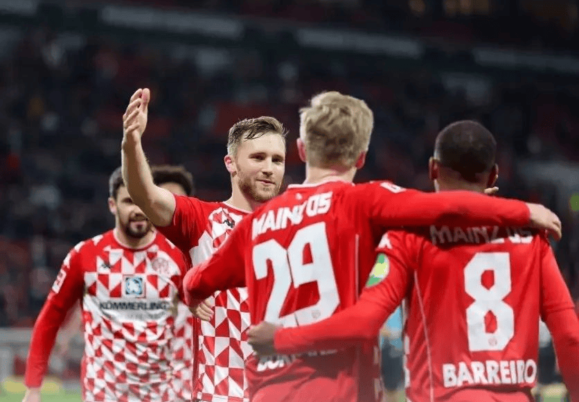 关于沃尔夫斯堡客场大胜美因茨,豪取两连胜的信息 关于沃尔夫斯堡客场大胜美因茨,豪取两连胜的信息