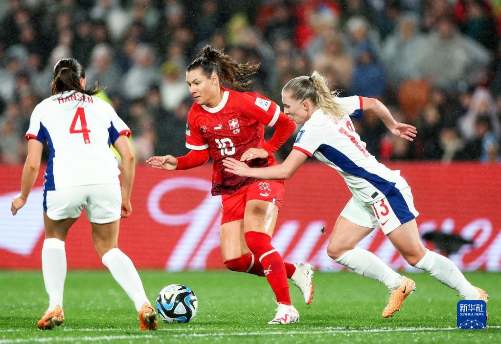 挪威女足继续积分排名第一,领跑联赛 挪威女足继续积分排名第一,领跑联赛