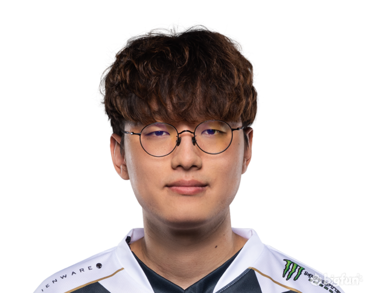 九游娱乐网页-FPX绝杀CLG，CoreJJ单局斩获MVP鏖战多局全球总决赛，让粉丝疯狂欢呼