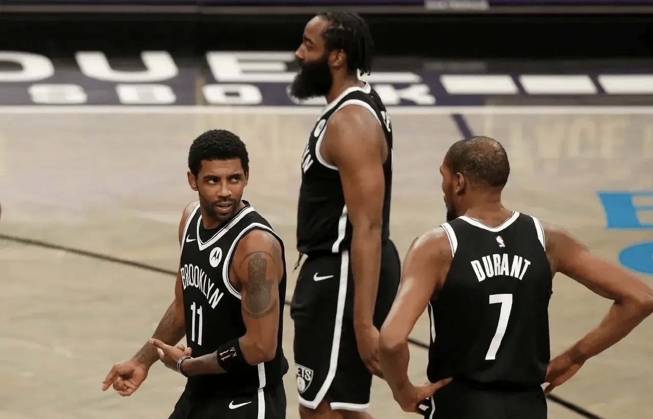 篮网不敌凯尔特人,遭遇三连败 篮网不敌凯尔特人,遭遇三连败