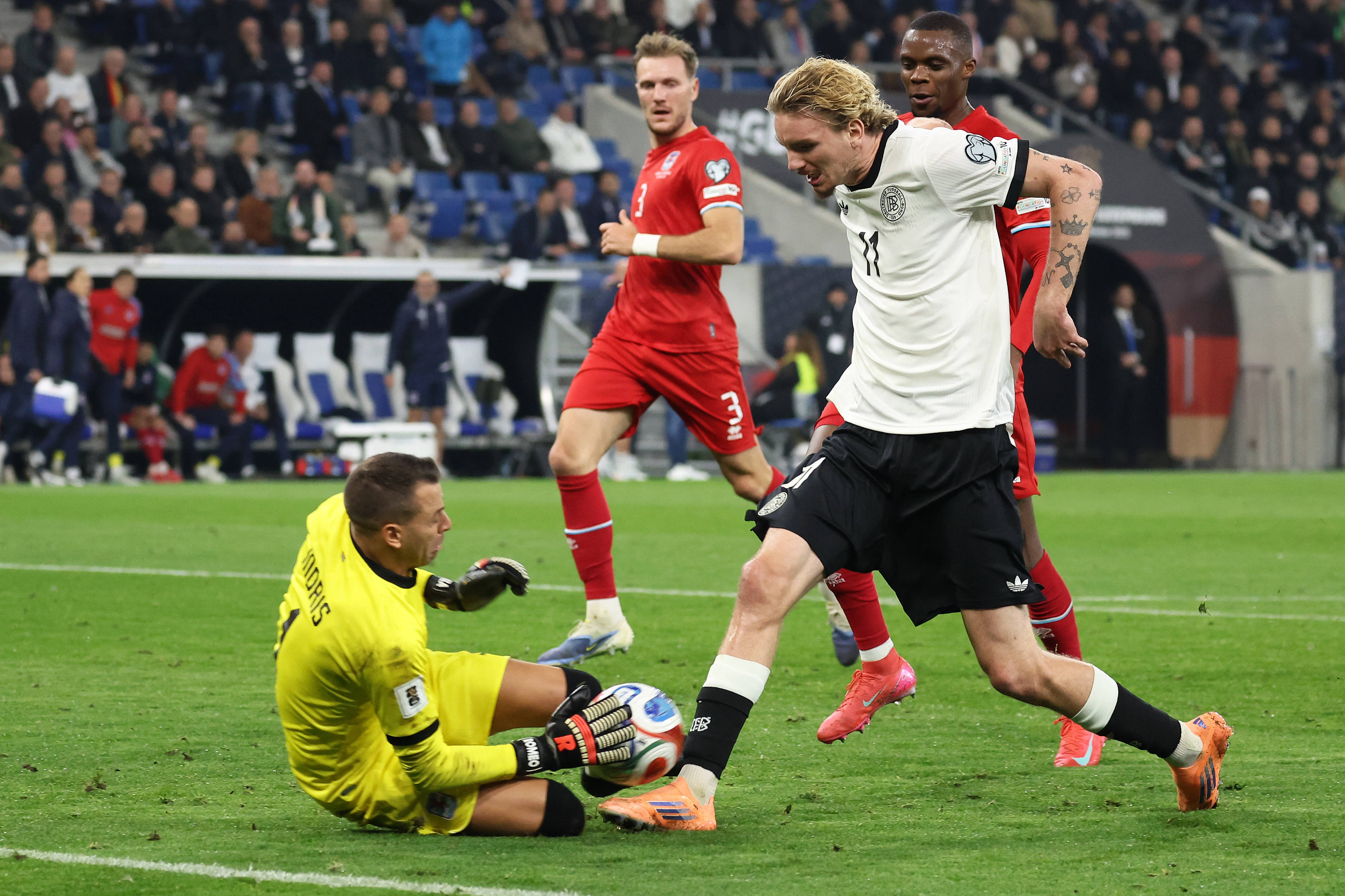 首轮德国足球联赛交锋多精彩瞬间的简单介绍 首轮德国足球联赛交锋多精彩瞬间的简单介绍