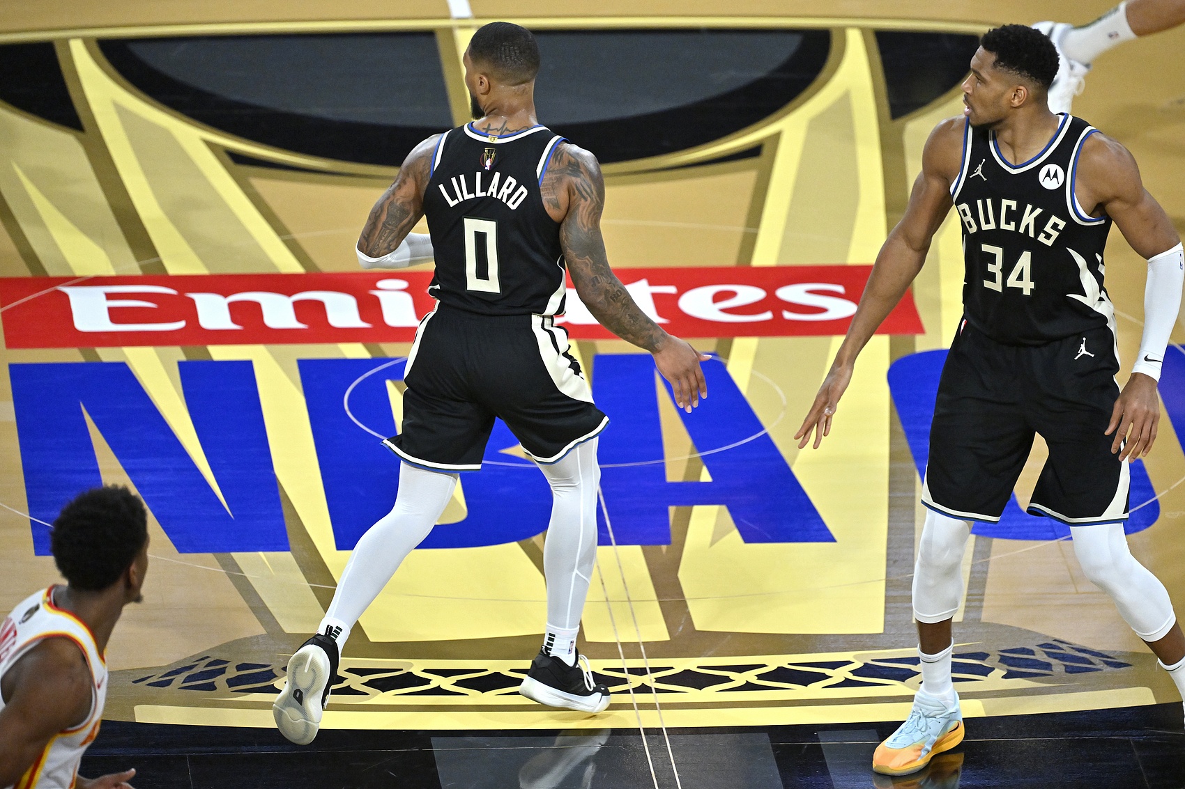 篮网大胜雄鹿,将系列赛带至抢七 篮网大胜雄鹿,将系列赛带至抢七