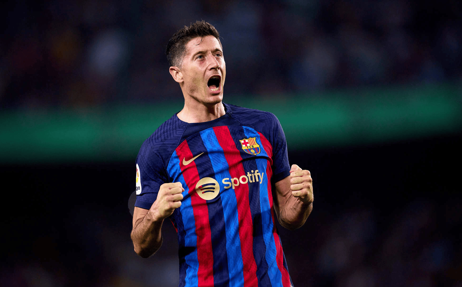 巴塞罗那主场大获全胜,成功杀入欧冠半决赛! 巴塞罗那主场大获全胜,成功杀入欧冠半决赛!