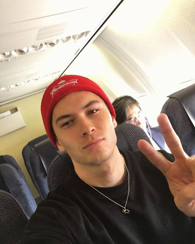 比利时碾压日本，阿什拉夫带队取胜