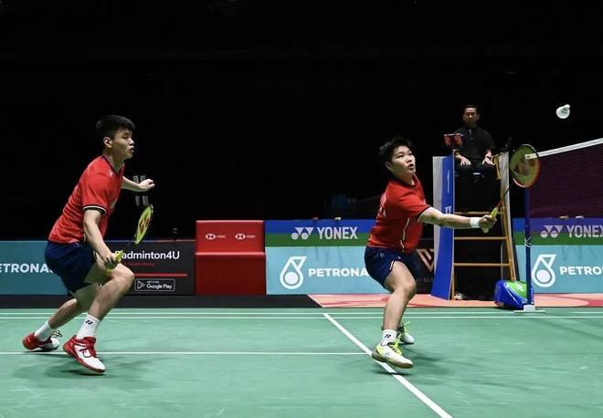 九游娱乐官方网站-泰国队翻盘中国队，黄鸭组合扛起全队的简单介绍